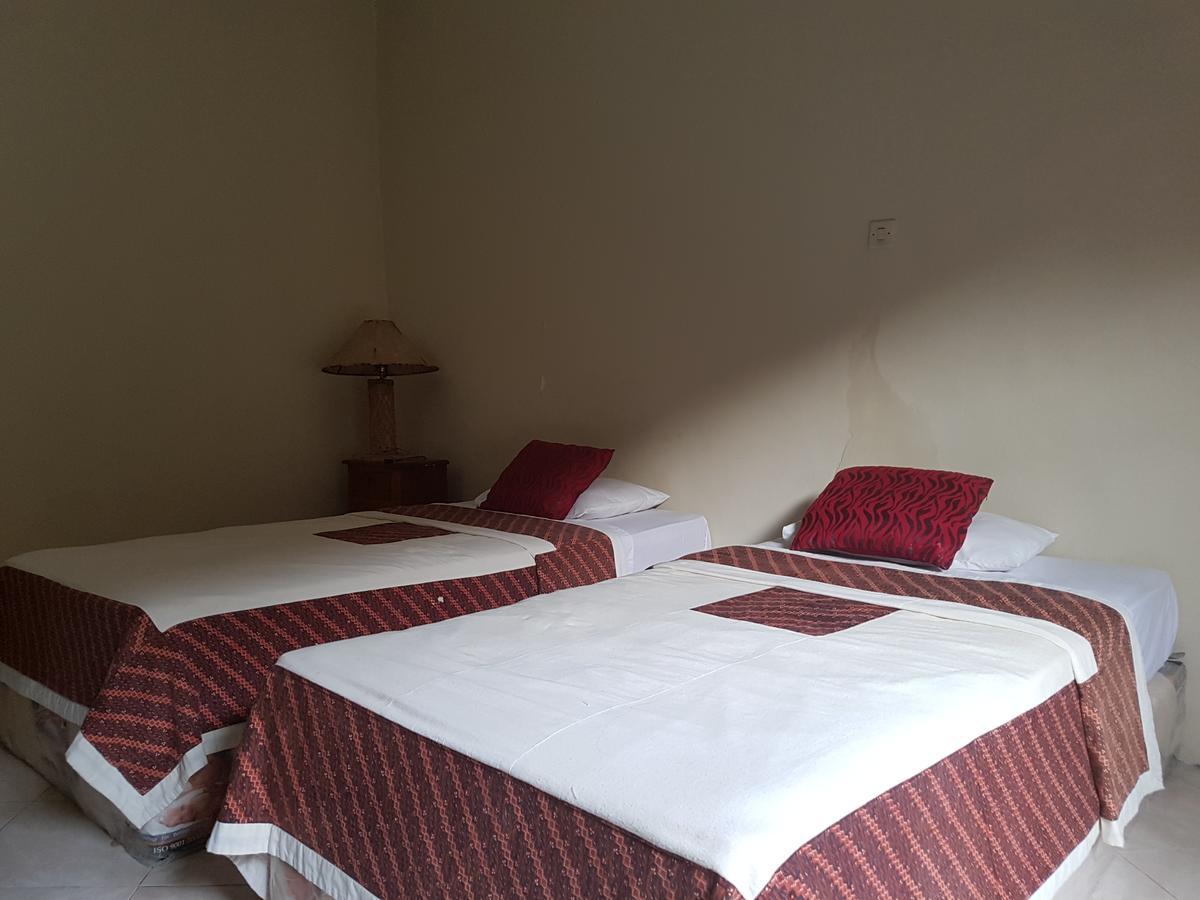 Trophy Hotel Sumbawa Besar Экстерьер фото